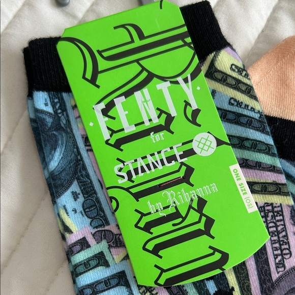 NWT Fenty X Stance BBHMM One Dolla Crew Holiday Collection Limited Edition Soc - Picture 13 of 16